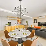 아파트 Luxury 3-bed Penthouse With Ocean Views, Terrace & Pool 쿼테이라
