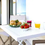 Luxury 3-bed Penthouse With Ocean Views, Terrace & Pool