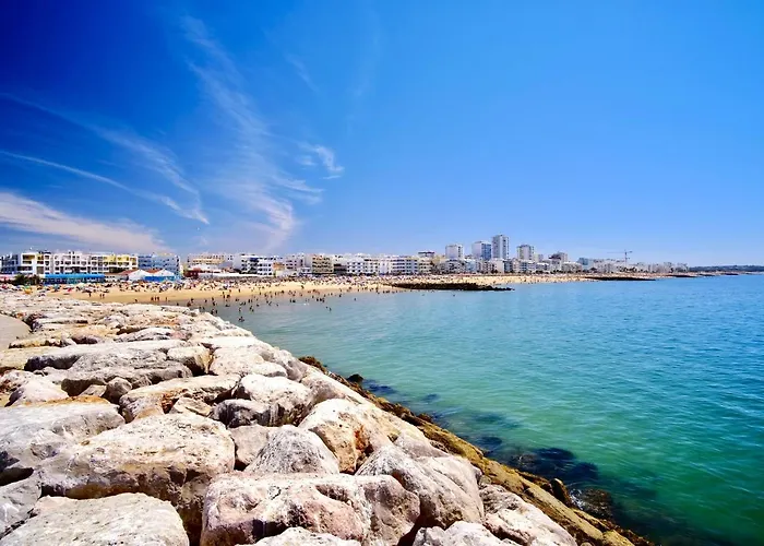 Apartment Luxury 3-bed Penthouse With Ocean Views, Terrace & Pool
