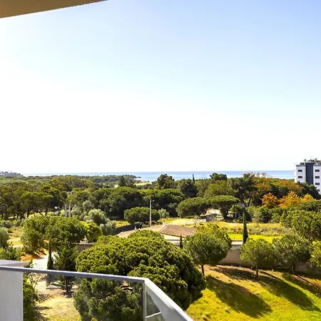 Luxury 3-bed Penthouse With Ocean Views, Terrace & Pool Apartamento Quarteira